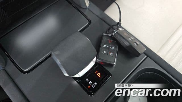 Land Rover Discovery Sport 2025 — ფოტო 9/20