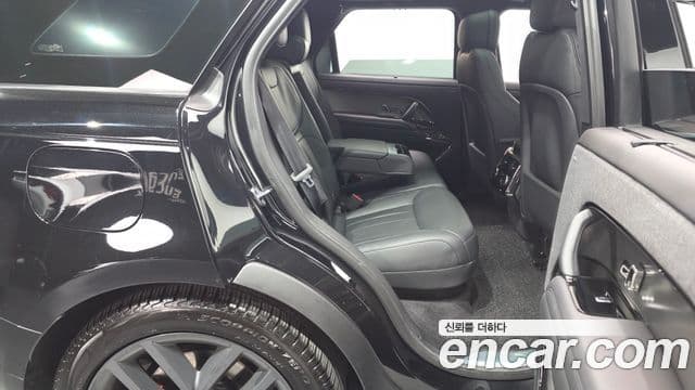 Land Rover Range Rover Sport 2023 — Фото 11/20