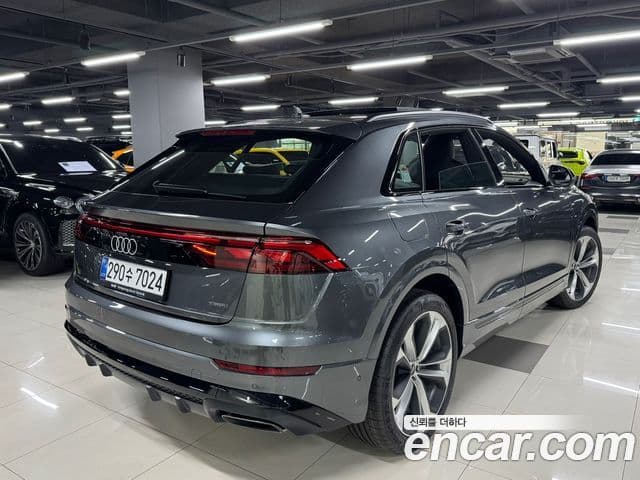 Audi Q7 2026 — Фото 3/14