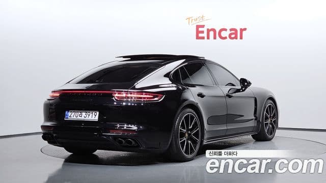 Porsche Panamera 2020 — Фото 2/20