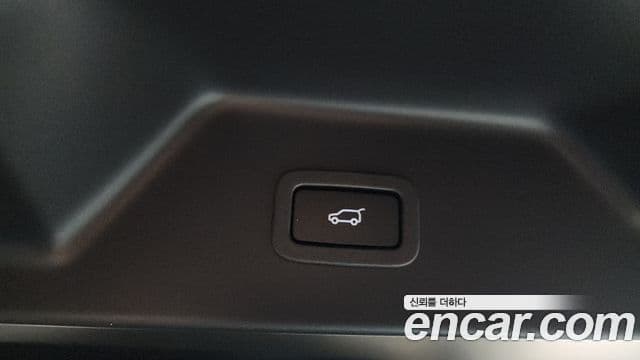 Land Rover Range Rover 2020 — Фото 18/20