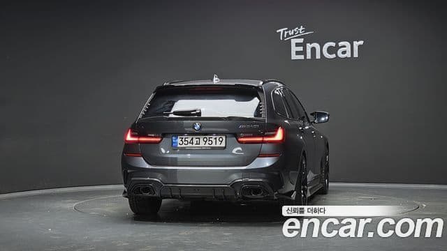 BMW 3 Series 2022 — ფოტო 4/20