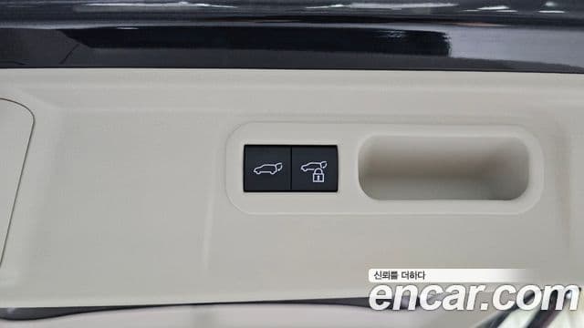 Lexus LM 2024 — Фото 14/20