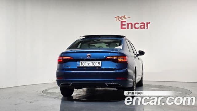 Volkswagen Jetta 2021 — Şəkil 4/20