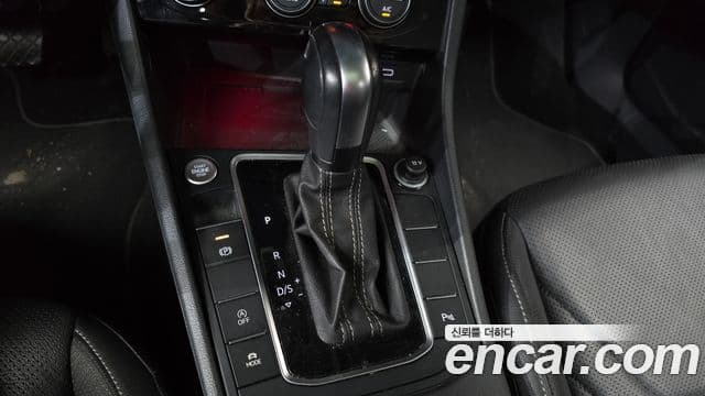 Volkswagen Jetta 2021 — Şəkil 9/20
