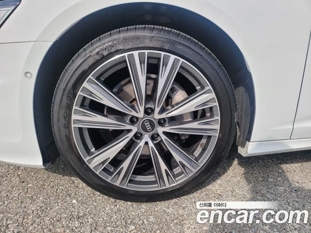 Audi A6 2022 — Şəkil 19/20