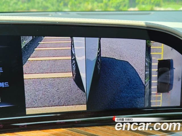 Cadillac Escalade 2023 — Фото 20/20