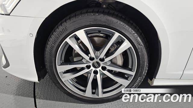 Audi A6 2023 — ფოტო 5/20