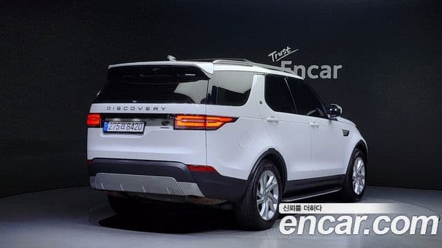 Land Rover Discovery 5 2019 — Фото 2/20