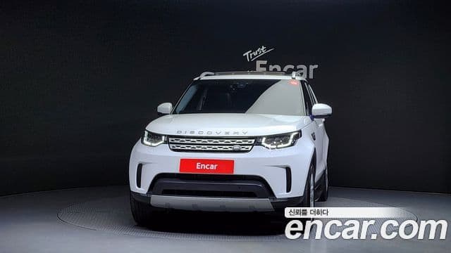 Land Rover Discovery 5 2019 — Фото 3/20