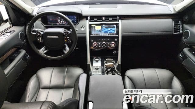 Land Rover Discovery 5 2019 — Фото 10/20