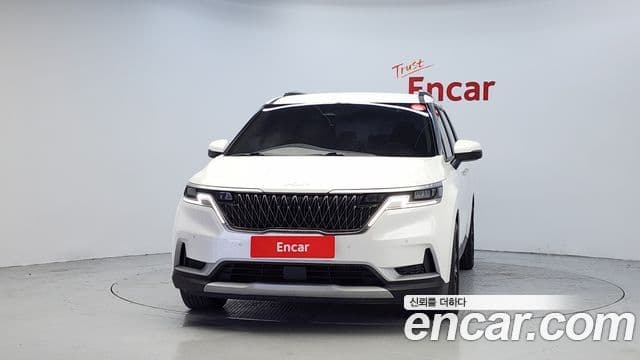 Kia Carnival 2022 — ფოტო 3/20