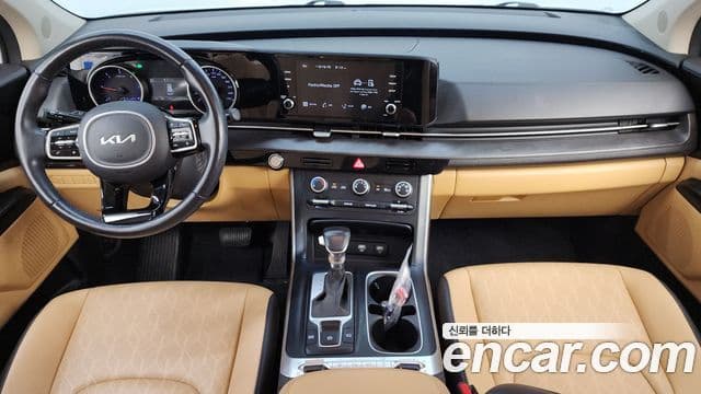 Kia Carnival 2022 — ფოტო 7/20