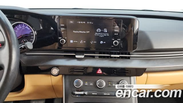Kia Carnival 2022 — ფოტო 14/20