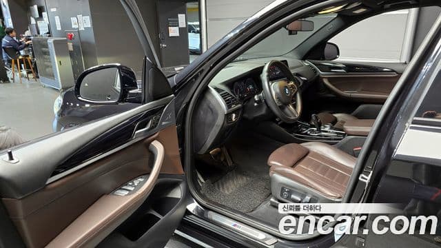 BMW X3 2018 — ფოტო 11/18