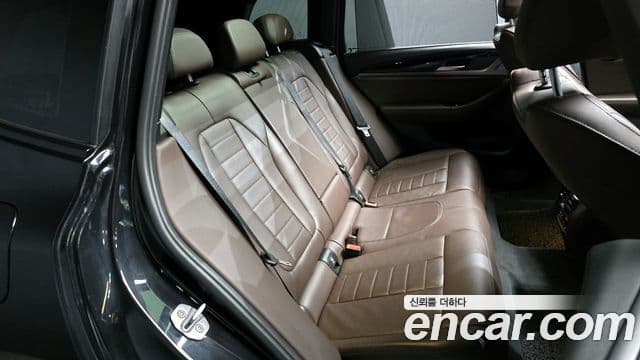 BMW X3 2018 — ფოტო 12/18