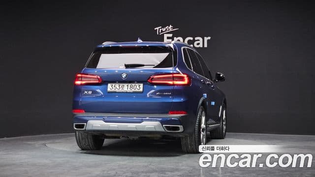 BMW X5 2019 — ფოტო 4/20
