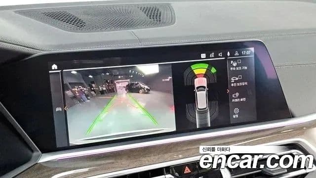 BMW X5 2019 — ფოტო 16/20