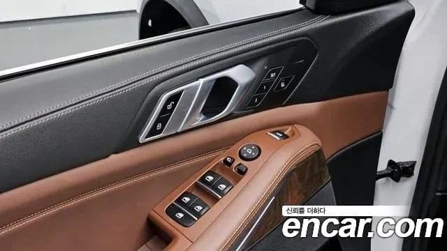 BMW X5 2019 — ფოტო 17/20
