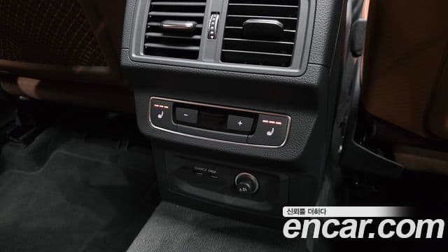Audi Q5 2022 — ფოტო 19/20
