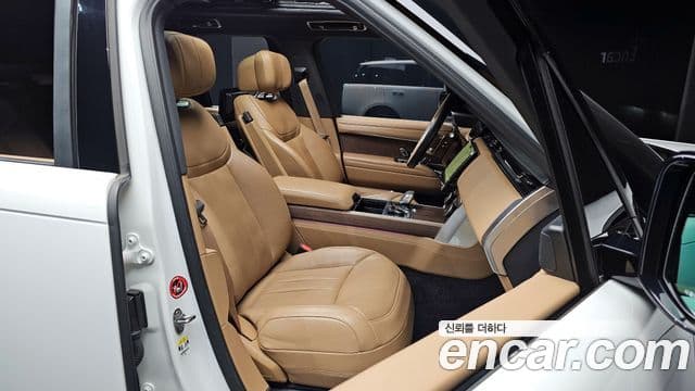 Land Rover Range Rover 2023 — Фото 12/20