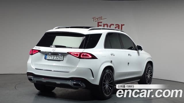 Mercedes-Benz GLE-Class 2023 — ფოტო 2/20