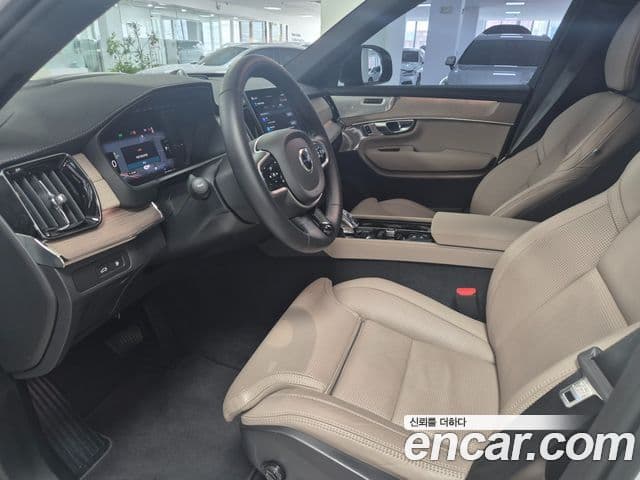 Volvo XC90 2025 — Şəkil 12/20