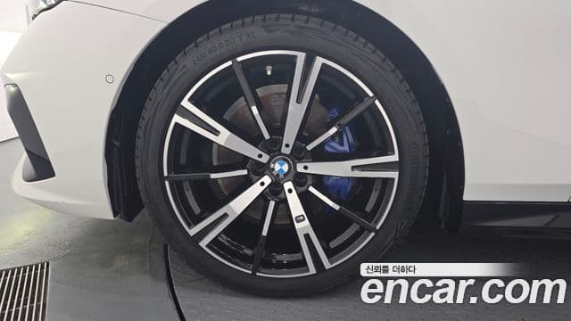 BMW 5 Series 2024 — ფოტო 5/20