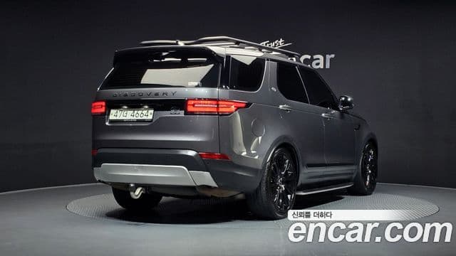 Land Rover Discovery 5 2018 — Фото 2/20
