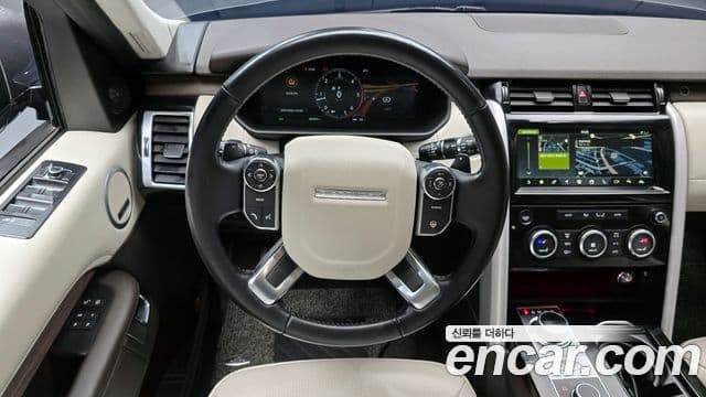 Land Rover Discovery 5 2018 — Фото 13/20