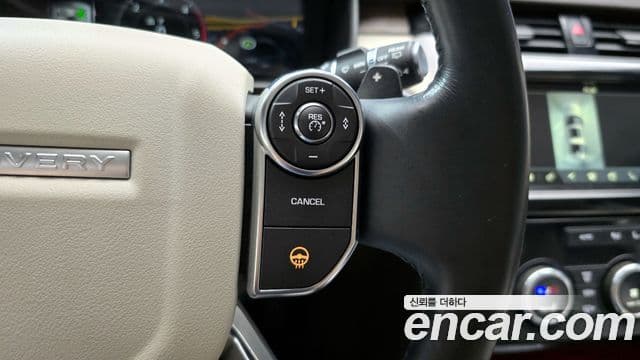 Land Rover Discovery 5 2018 — Фото 17/20