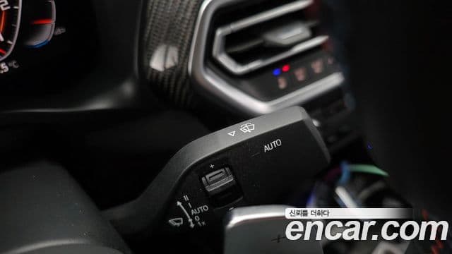 BMW X4 2022 — ფოტო 19/20