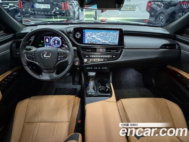 Lexus ES300h 2024 — ფოტო 6/20