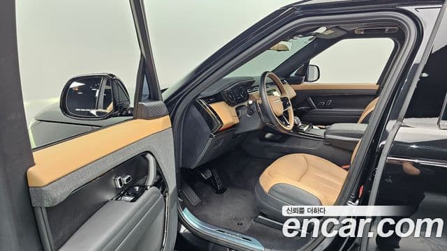 Land Rover Range Rover Sport 2025 — Фото 8/20