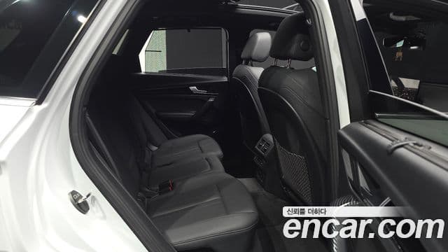 Audi Q5 2022 — ფოტო 11/20