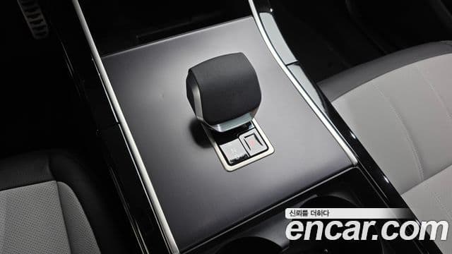Land Rover Range Rover Evoque 2026 — Фото 13/20