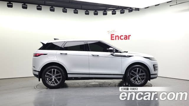 Land Rover Range Rover Evoque 2026 — Фото 5/20
