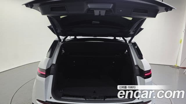 Land Rover Range Rover Evoque 2026 — Фото 10/20