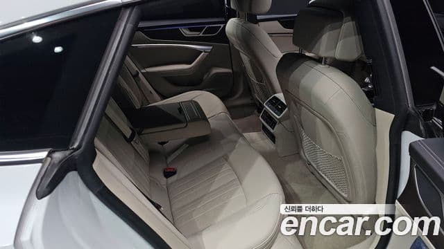 Audi A7 2022 — ფოტო 12/20