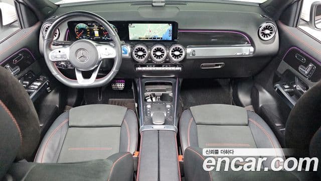Mercedes-Benz GLB-Class 2021 — Şəkil 7/20