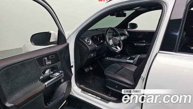 Mercedes-Benz GLB-Class 2021 — Şəkil 10/20