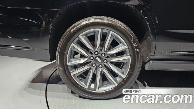 Cadillac Escalade 2022 — ფოტო 5/20
