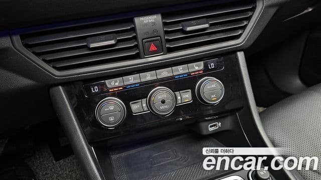 Volkswagen Jetta 2020 — Şəkil 16/20