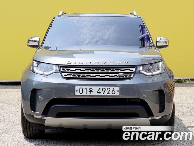 Land Rover Discovery 5 2018 — ფოტო 18/20