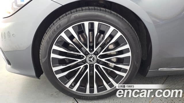 Mercedes-Benz S-Class 2021 — ფოტო 5/20