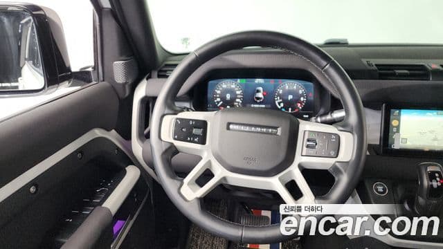 Land Rover Defender 2022 — Фото 15/20
