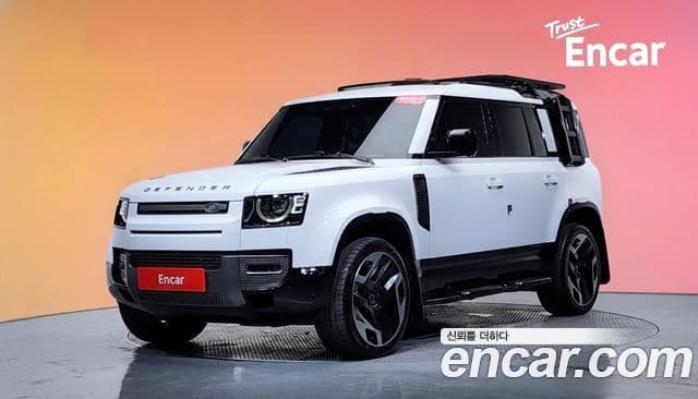 Land Rover Defender 2022 — Фото 1/20