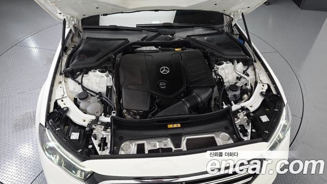Mercedes-Benz E-Class 2024 — ფოტო 5/16