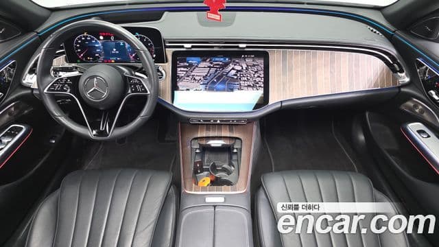 Mercedes-Benz E-Class 2024 — ფოტო 9/16