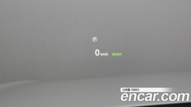 Land Rover Range Rover Velar 2024 — ფოტო 17/20